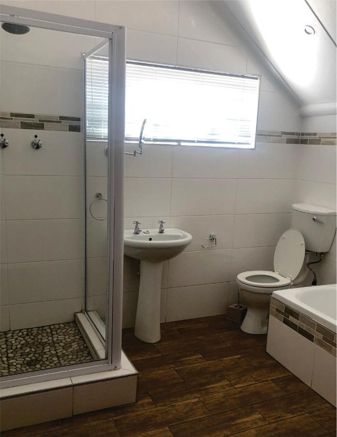 Beesdam Guesthouse Потчефструм Екстериор снимка