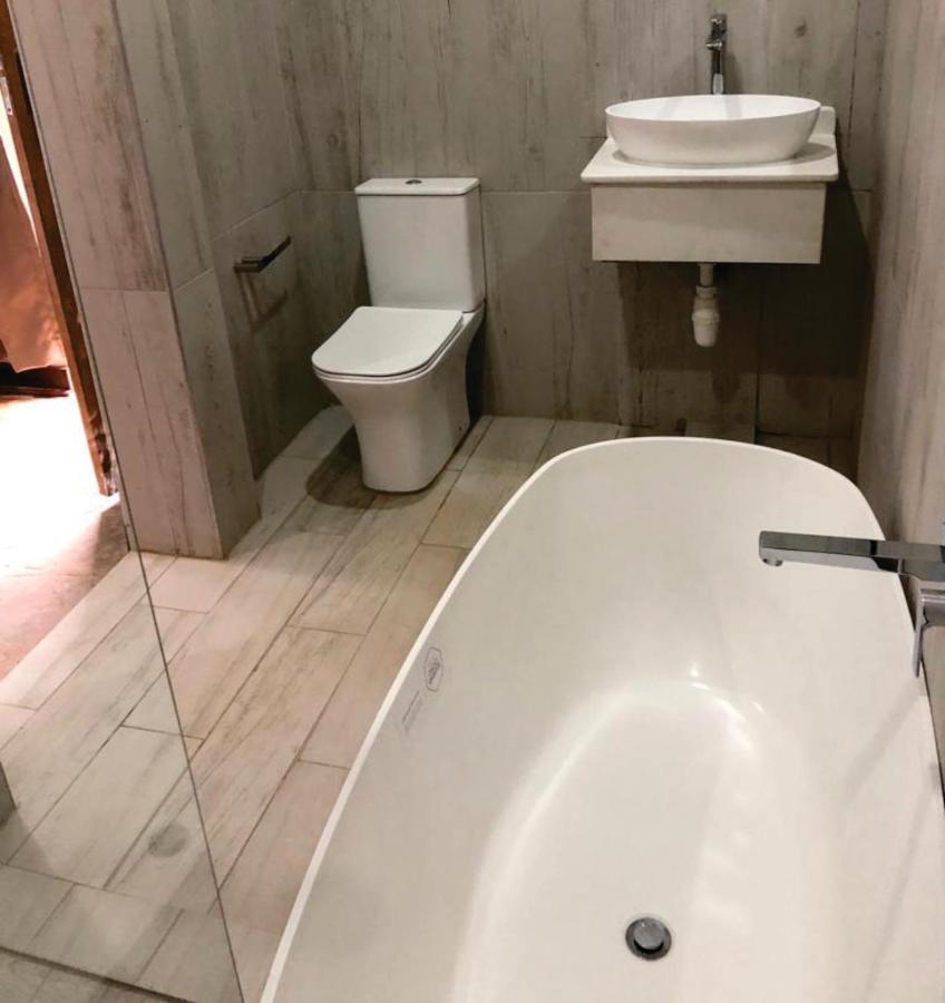 Beesdam Guesthouse Потчефструм Екстериор снимка