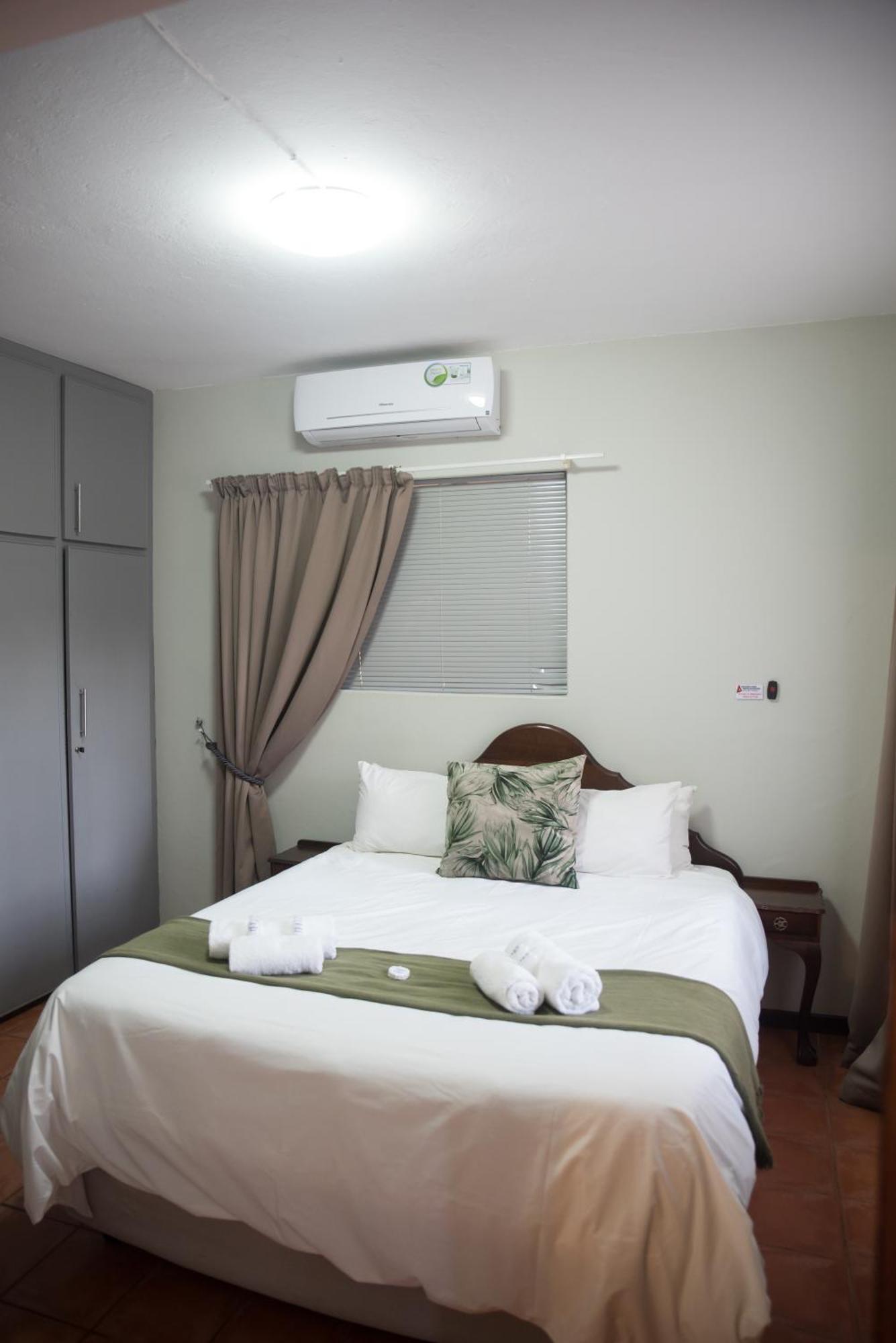 Beesdam Guesthouse Потчефструм Екстериор снимка